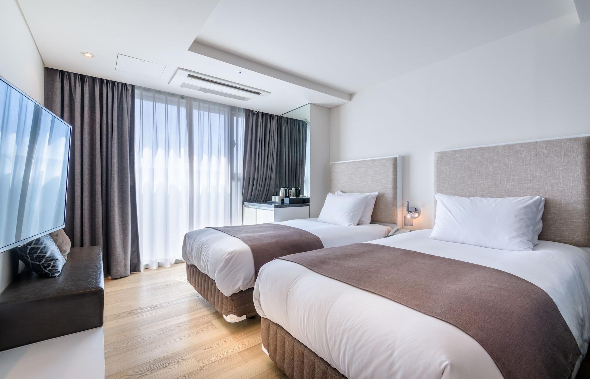 Brown Suites Hotel And Resort Jeju Exterior foto