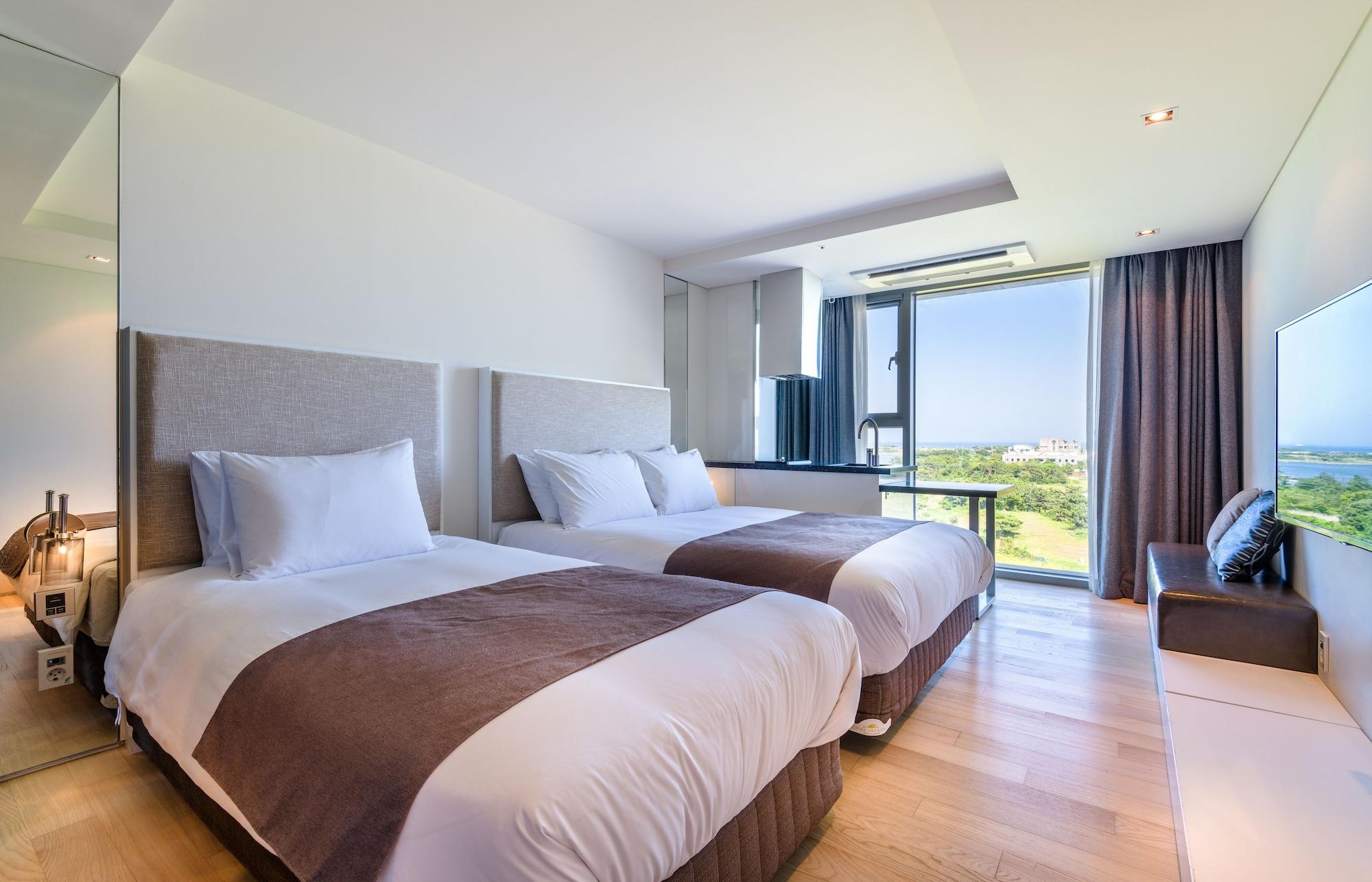 Brown Suites Hotel And Resort Jeju Exterior foto