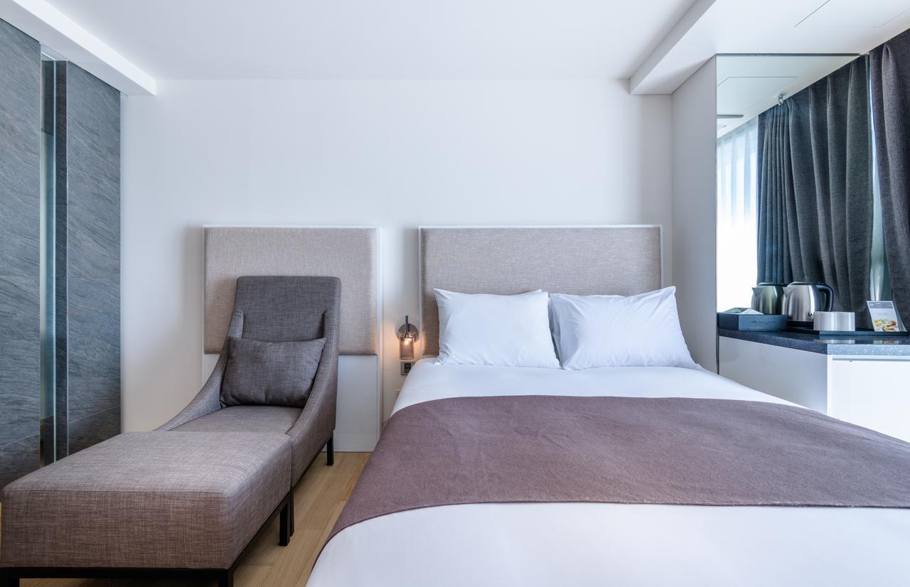 Brown Suites Hotel And Resort Jeju Exterior foto